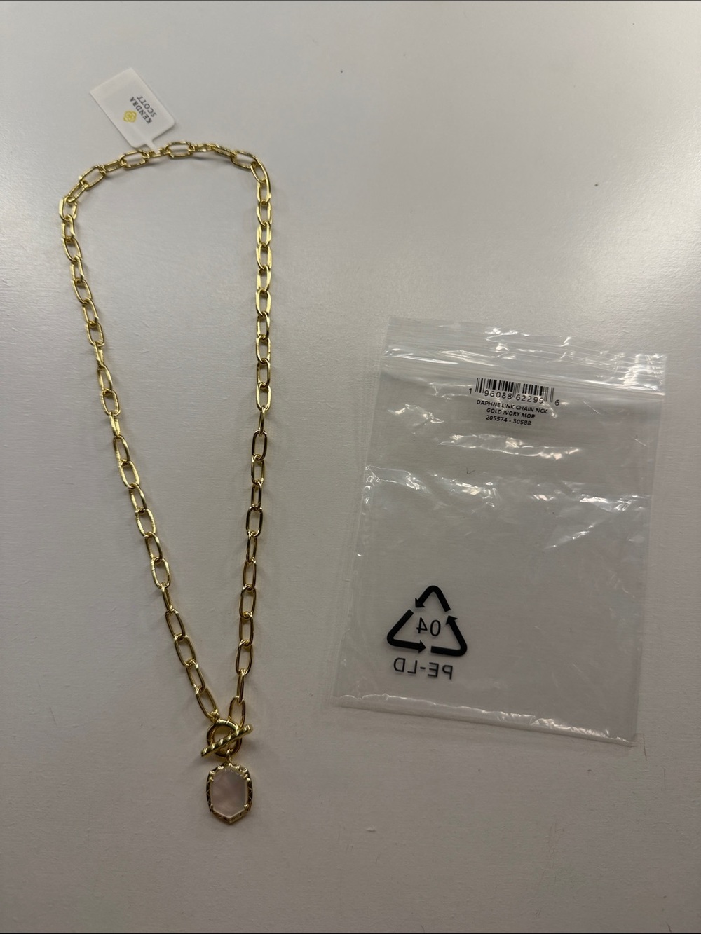 Kendra Scott NWT Gold Daphne Link Chain Necklace